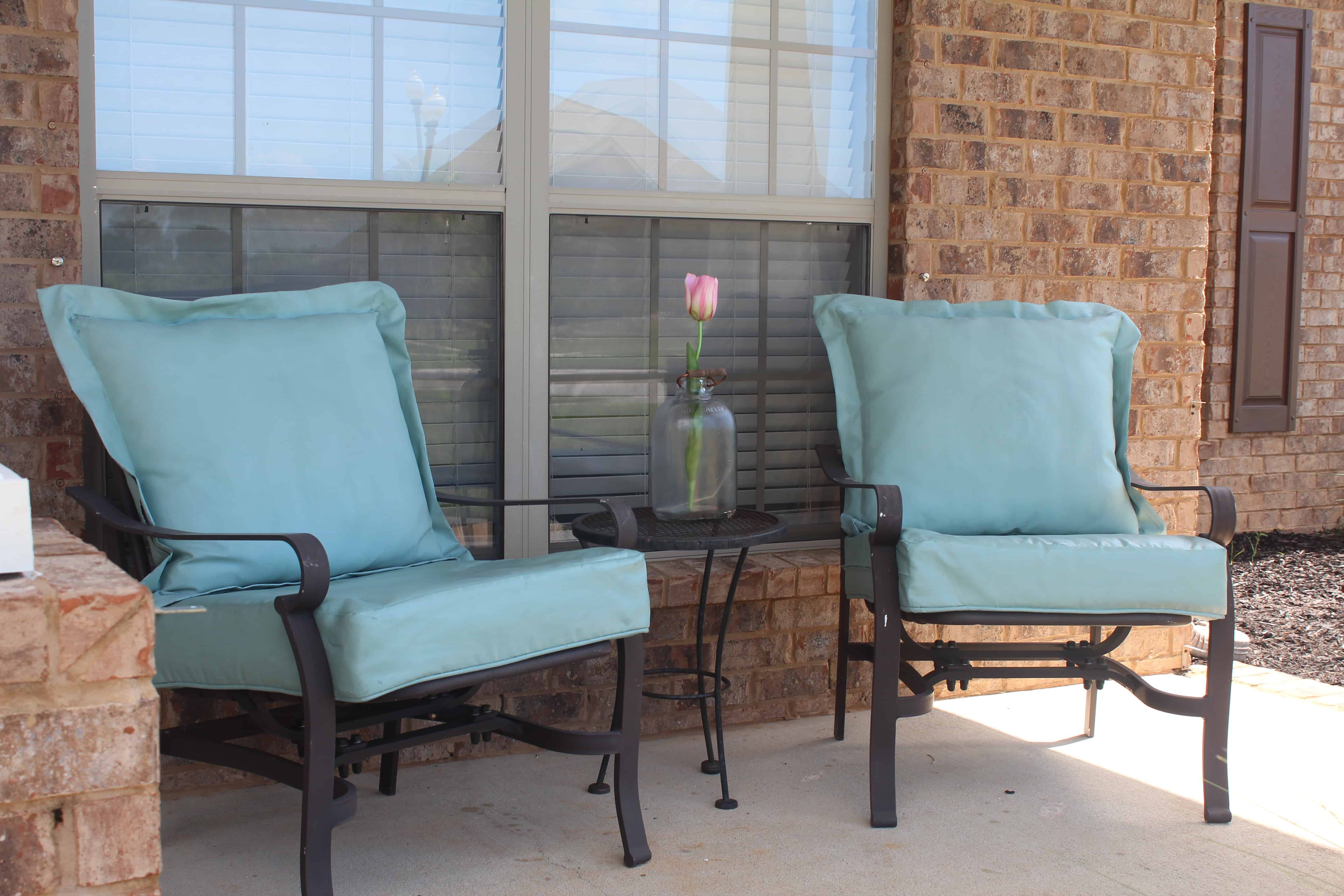 The painted cushions