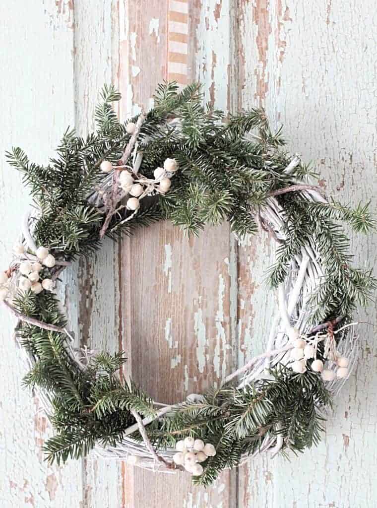 Vintage Christmas home tour simple wreath 