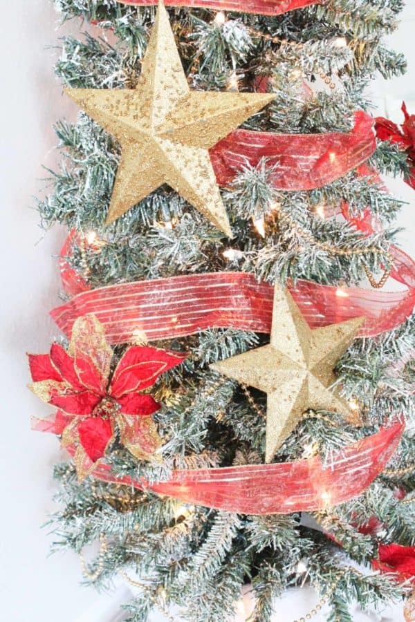 How to flock a Christmas tree with a can of ceiling texture