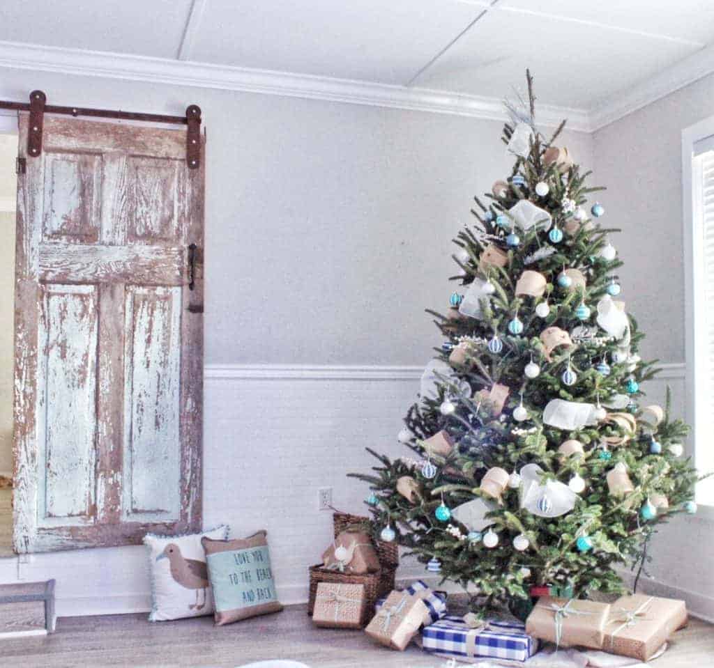 Coastal Christmas theme