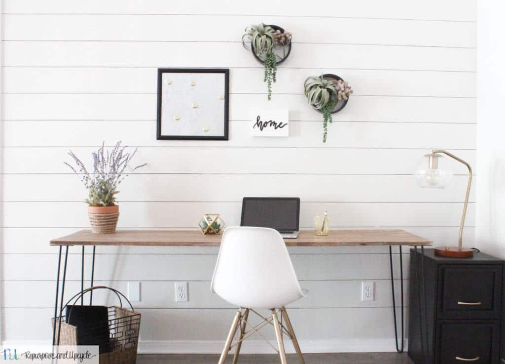 DIY table with hairpin legs