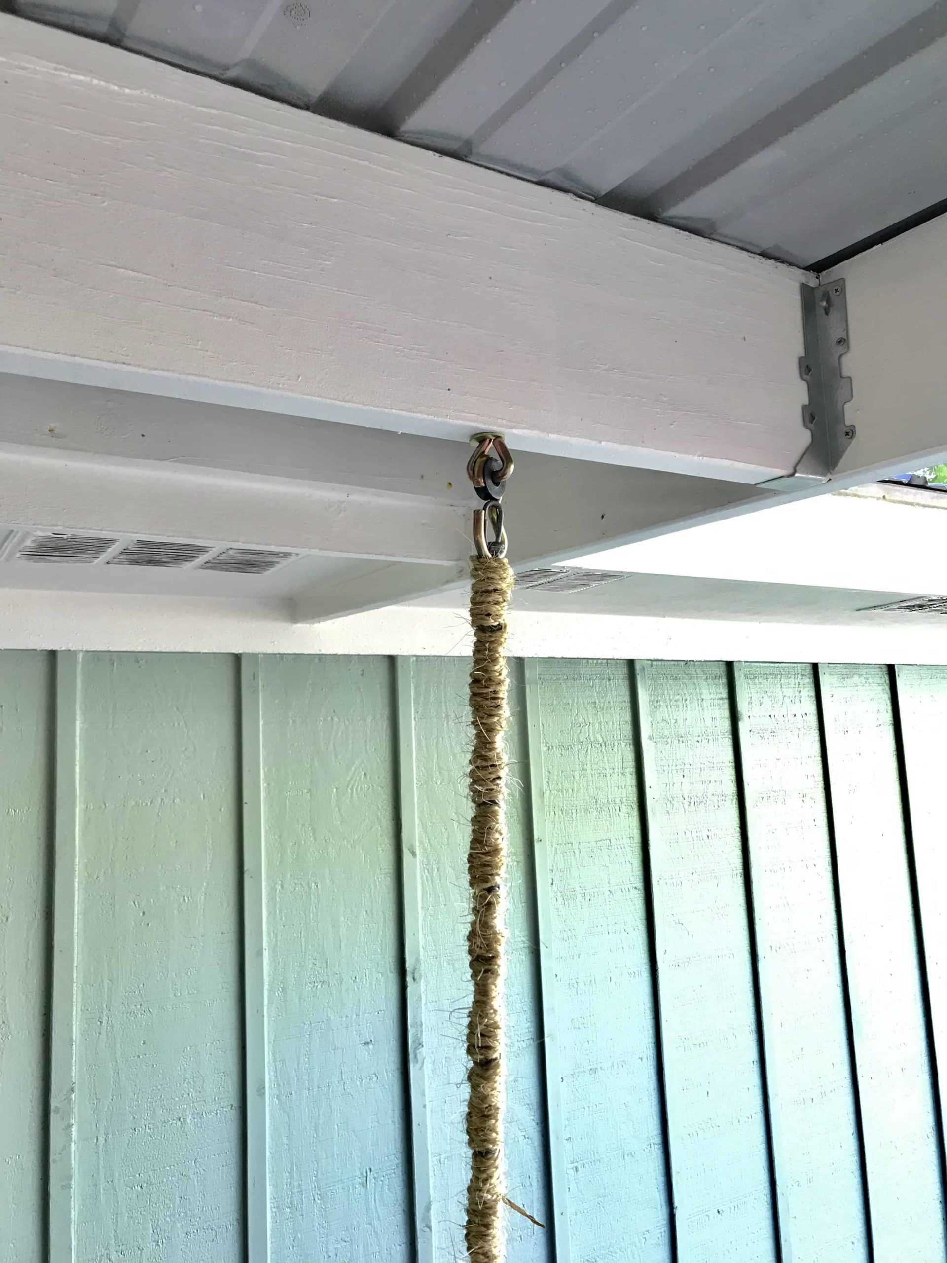 How to Wrap a Chain with Sisal Rope on a Porch Swing