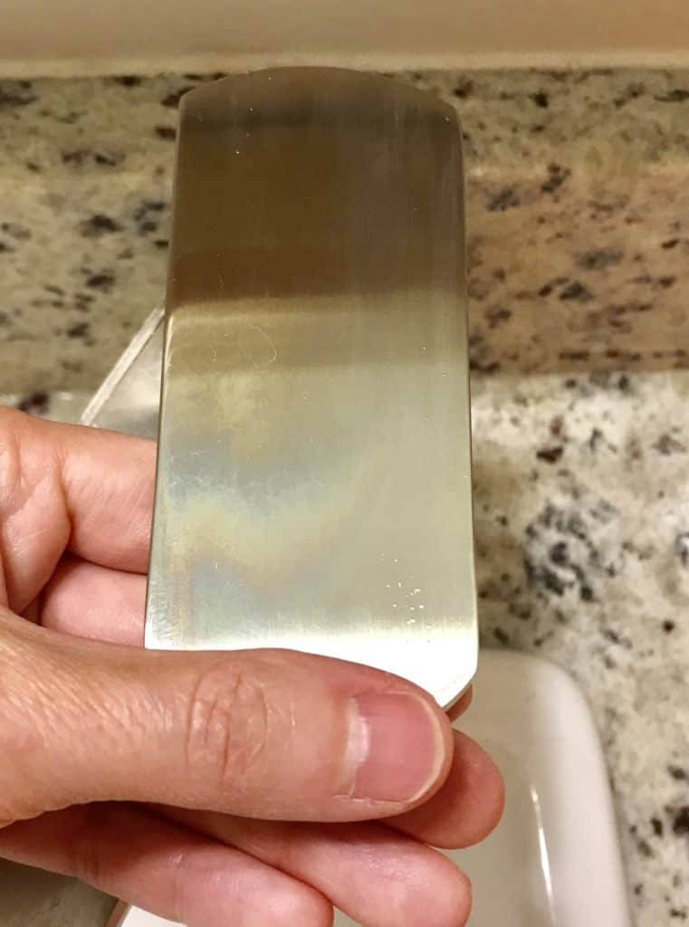 hard water stains removed with vinegar and baking soda