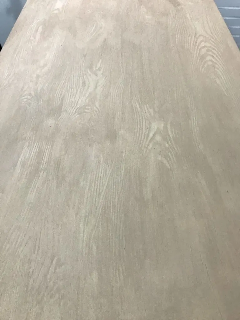 Retique It liquid wood applied to a folding table 