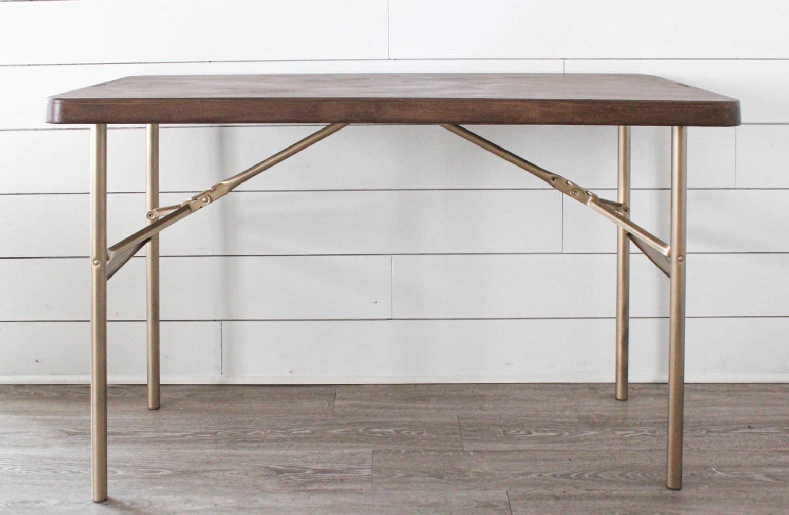 How to use Retique It Liquid Wood with a Folding Table Makeover
