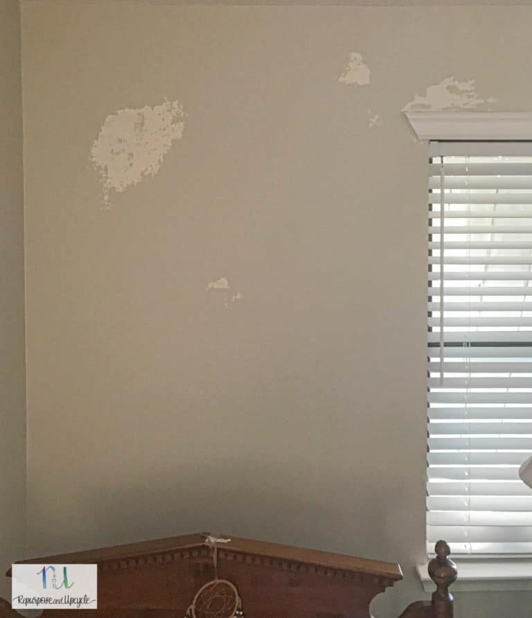 Peel and Stick Wallpaper; Does it Damage Paint When Removed?