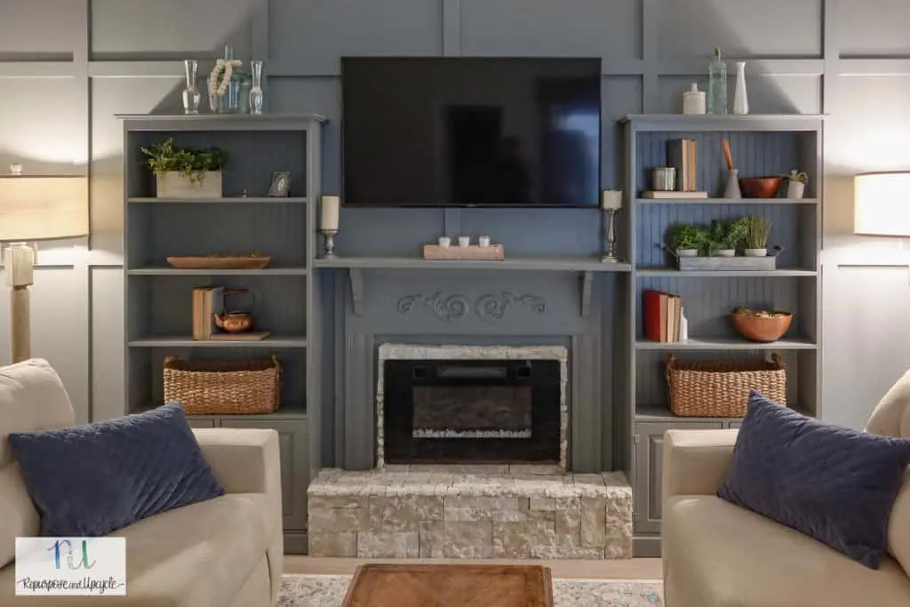 living room accent wall with fireplace 