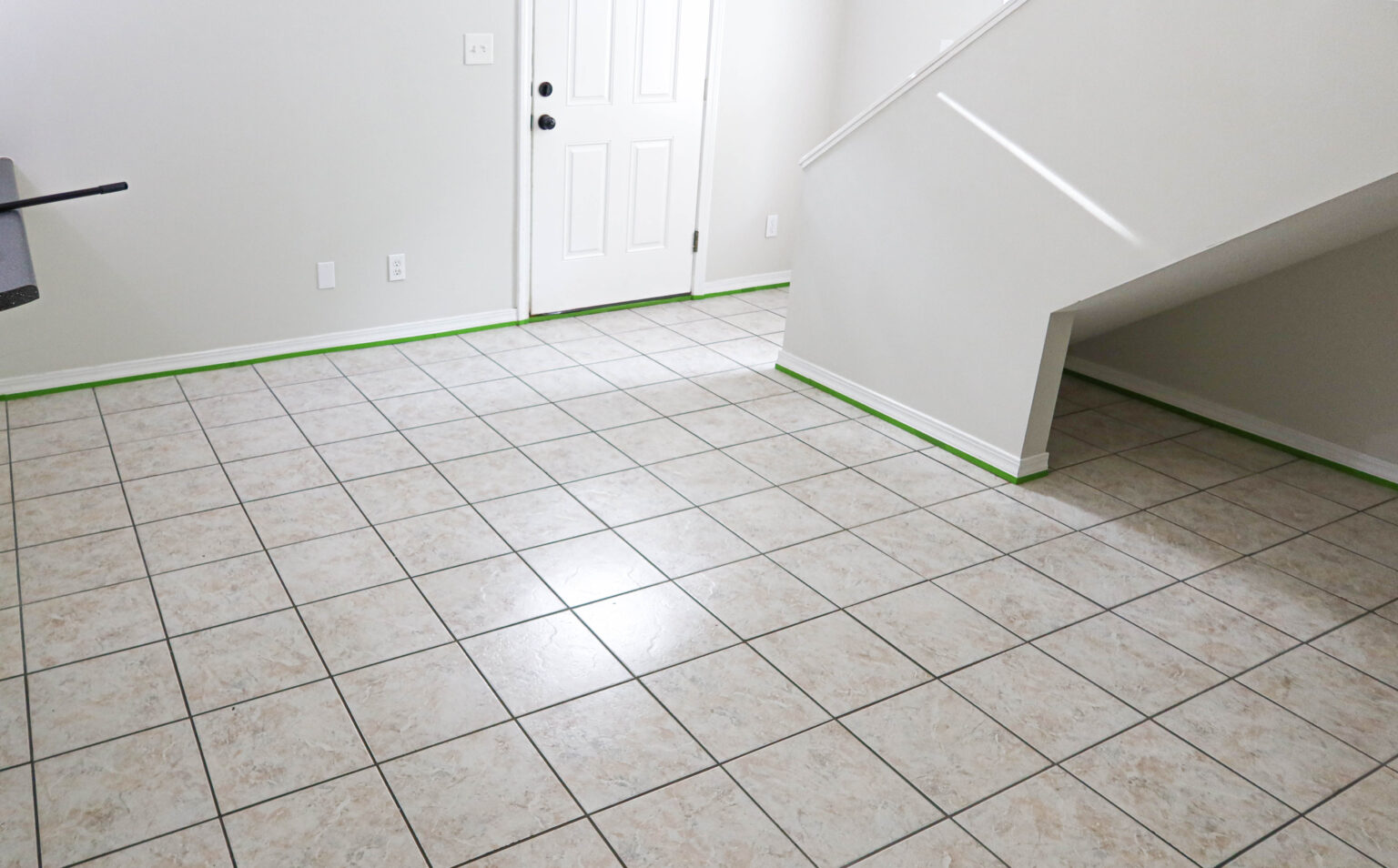 Using RustOleum Home Floor Coating to Paint Outdated Tile Floor