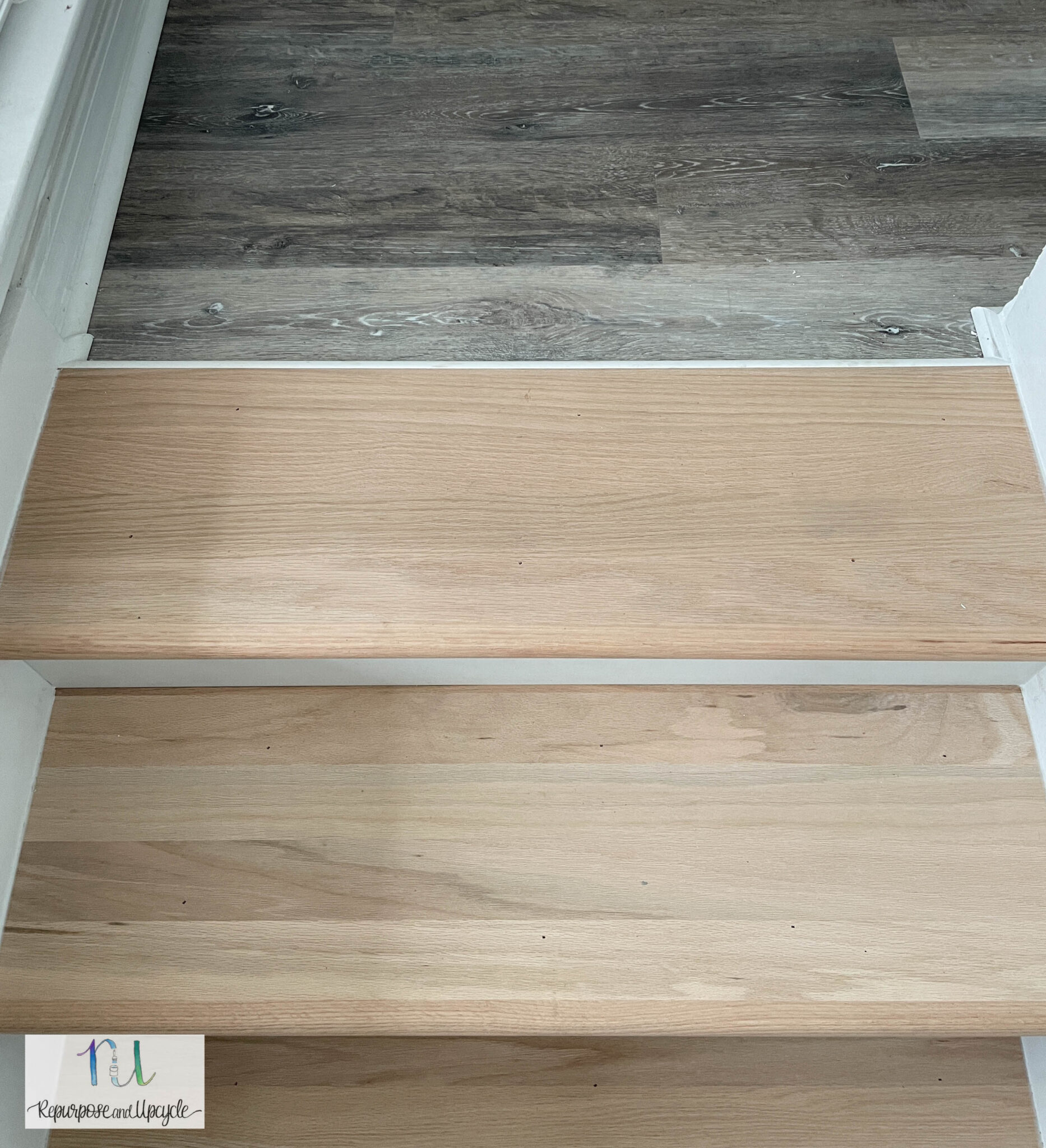 Stain wood Stairs Treads without Sanding