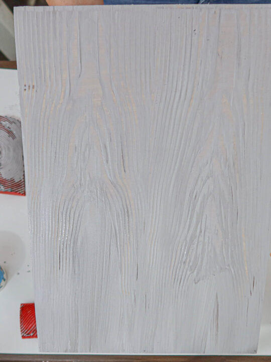 How to Use a Graining Tool For Faux Wood Paint Finish