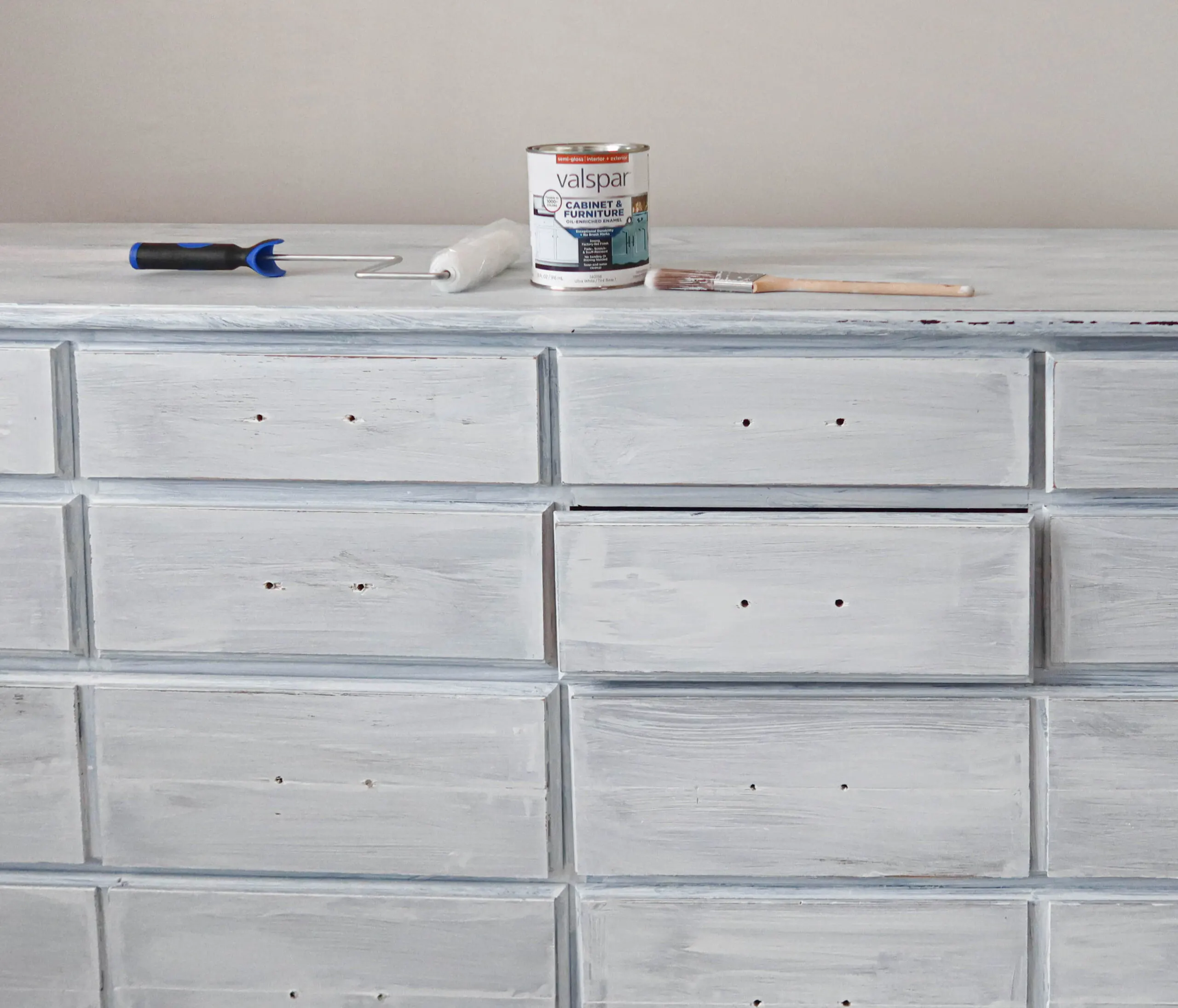 Valspar Semi-gloss Cabinet & Furniture Paint Enamel (1-Gallon) 