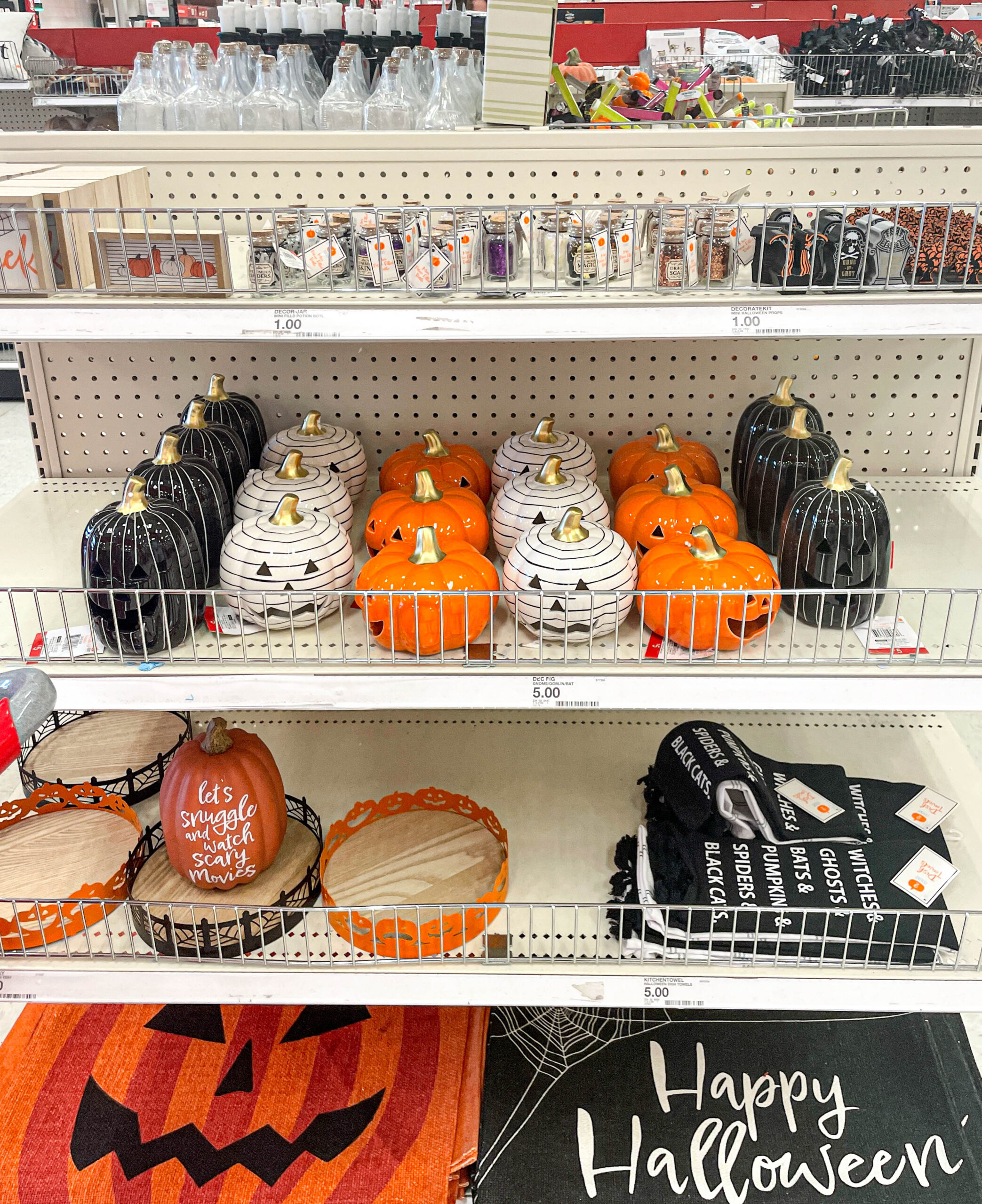 Target Dollar Spot Decor with a DIY Halloween Sign