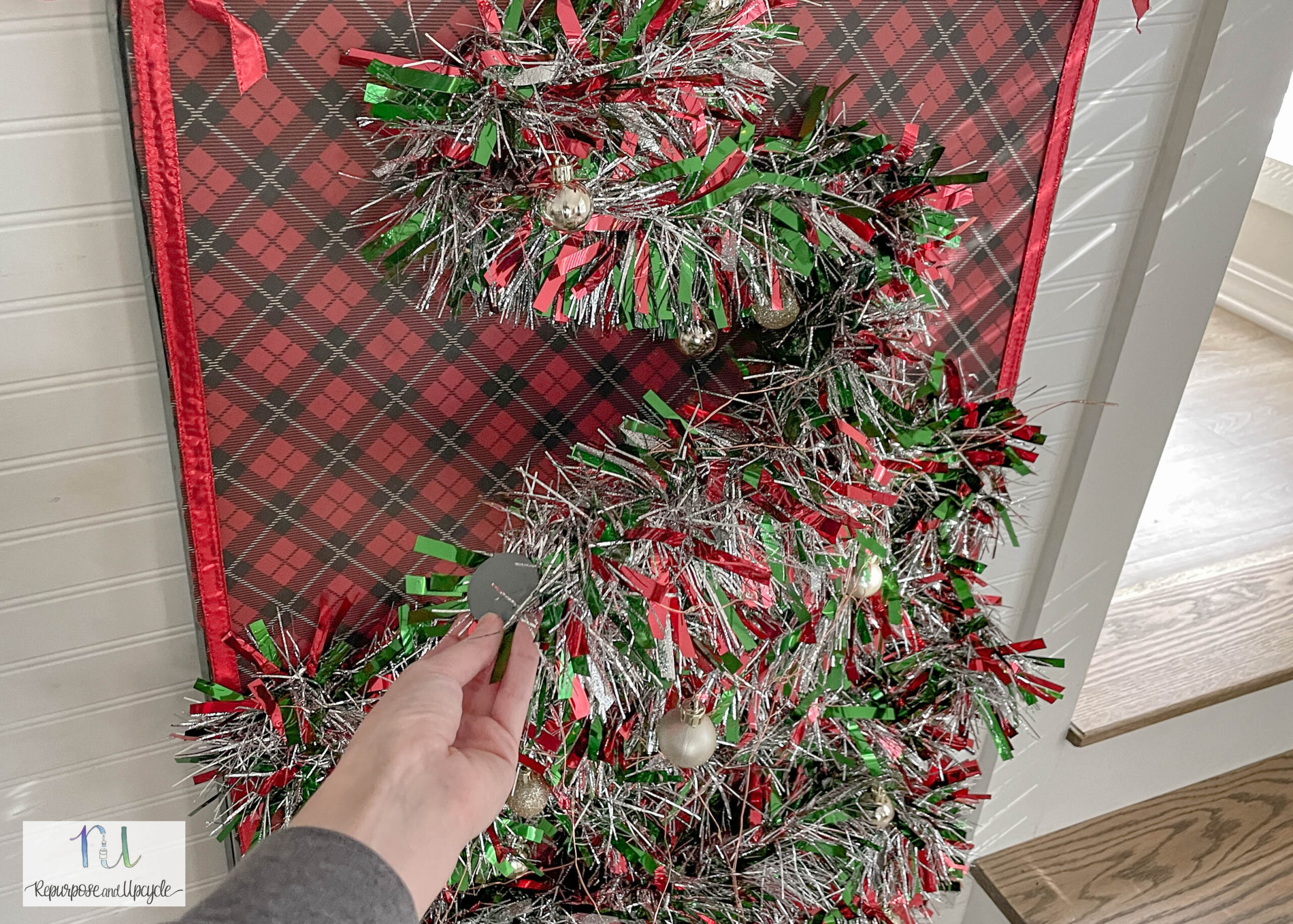 DIY Lighted Christmas Wall Tree with an Oil Drip Pan