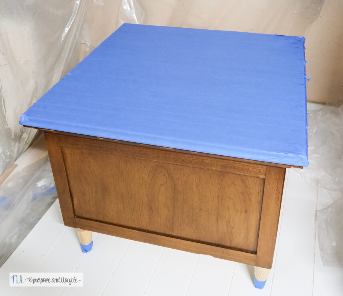 End Table Makeover with Benjamin Moore Advance Paint