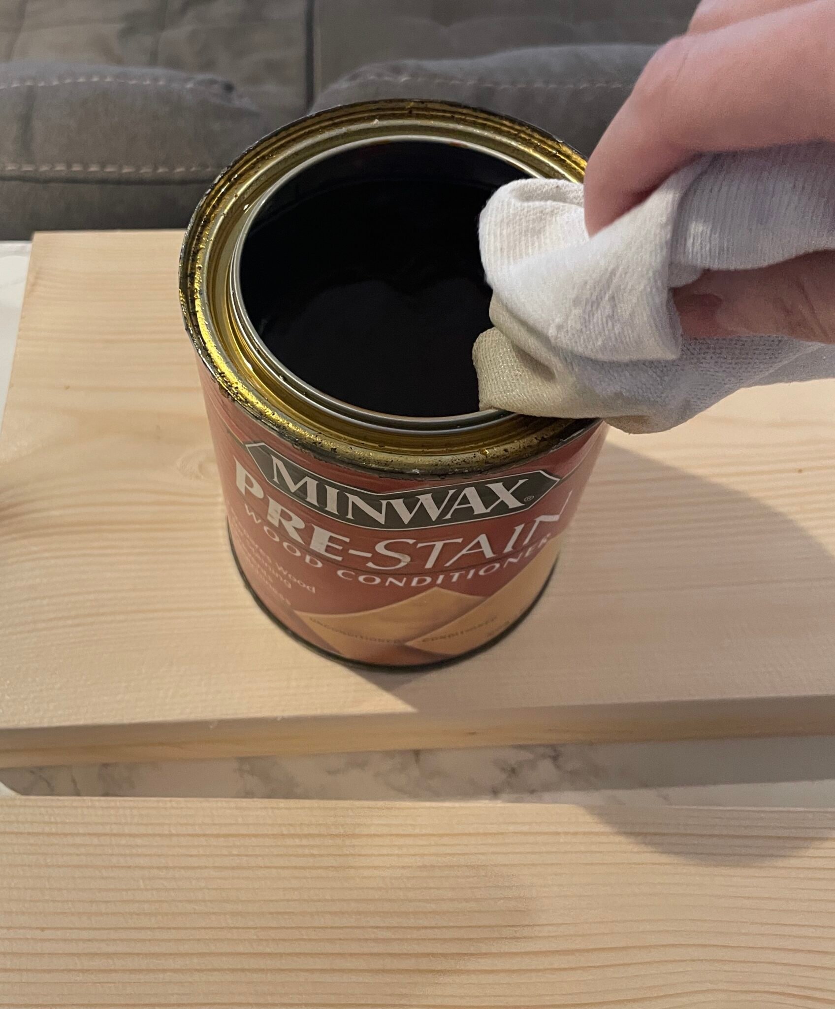 Staining Spruce Wood; Easy tutorial for Staining Soft Woods