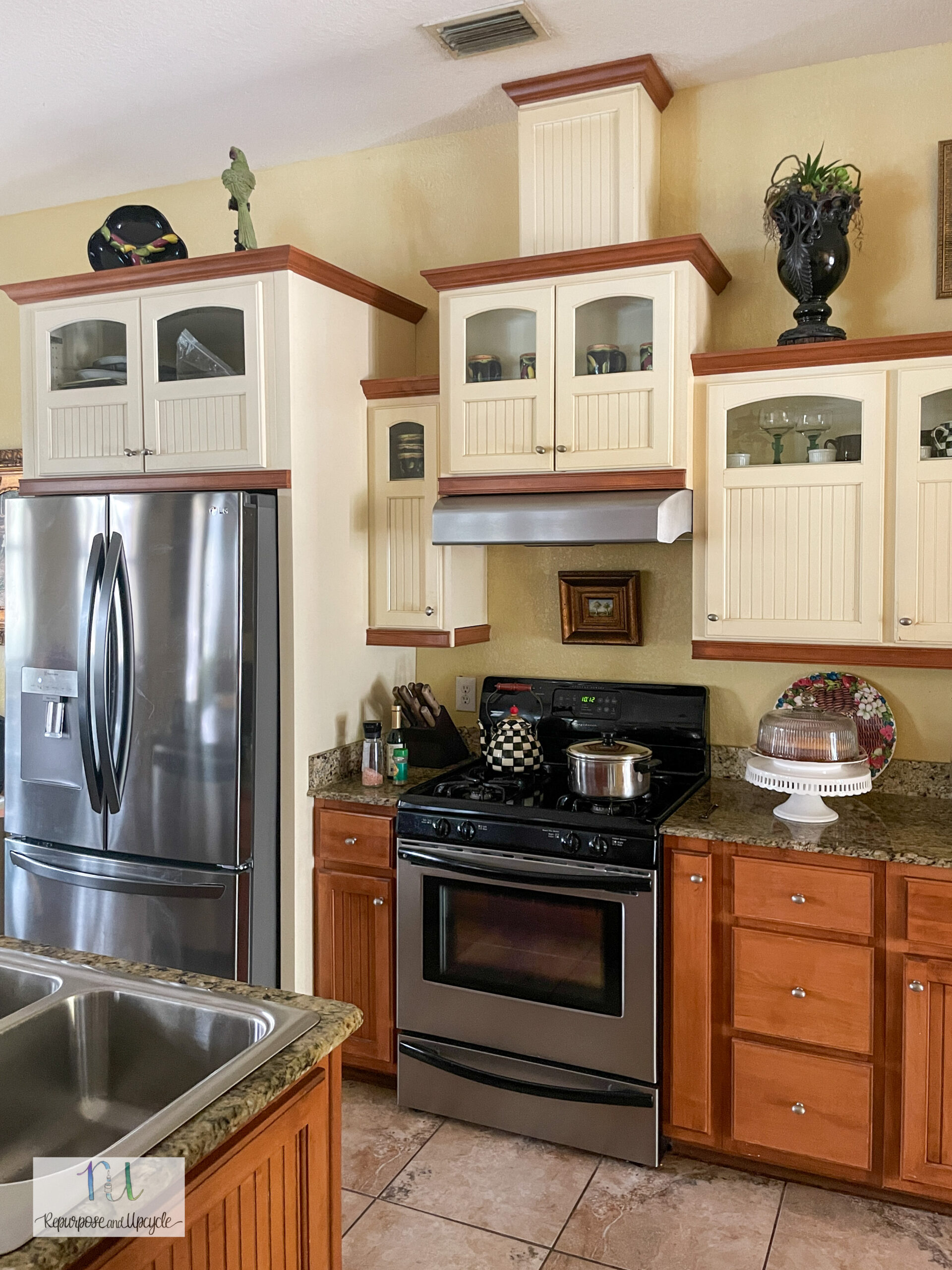 Paint It Black: Our Favorite Black Paint for Cabinets