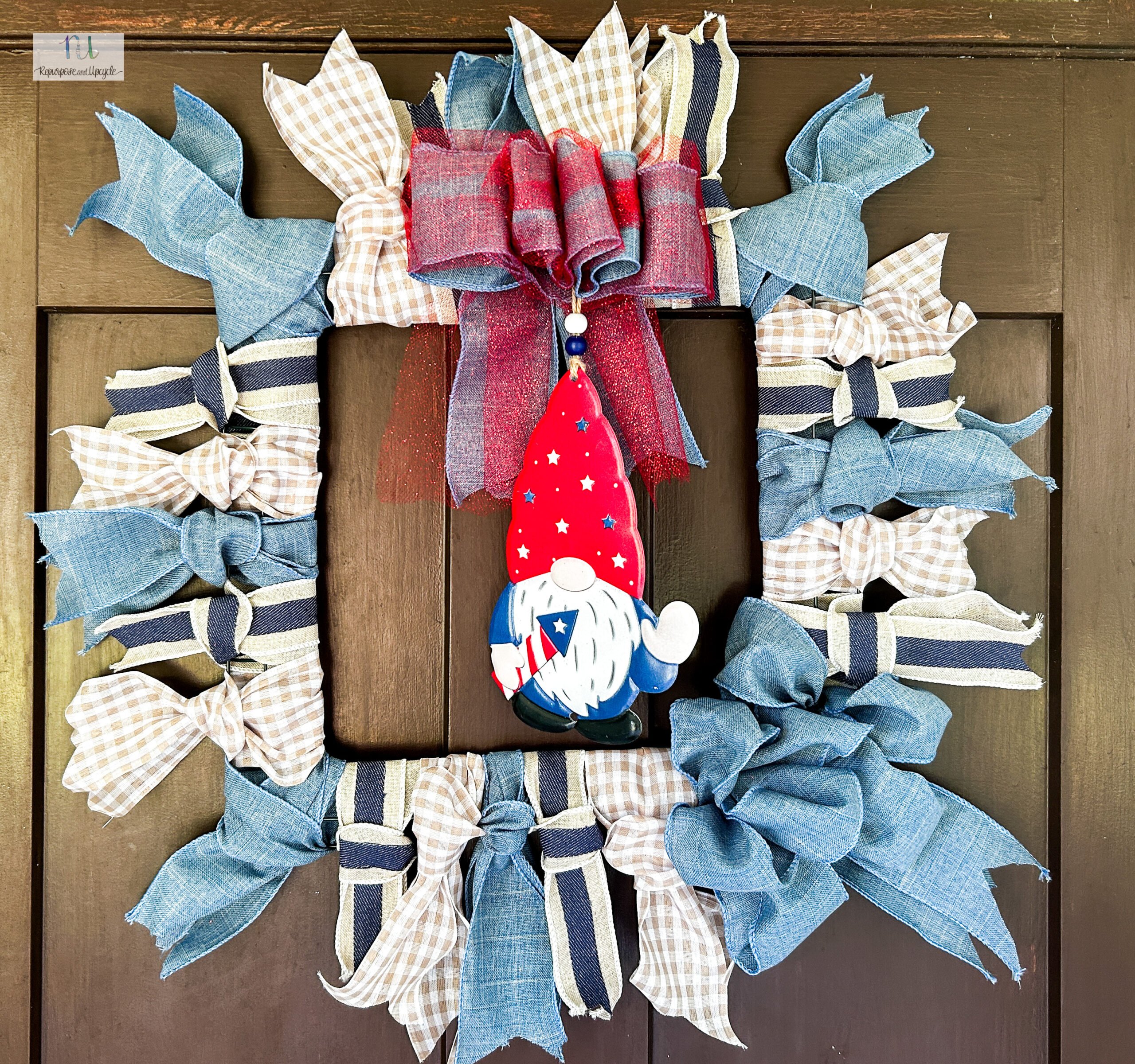 Simple ribbon wreath for 4th of July