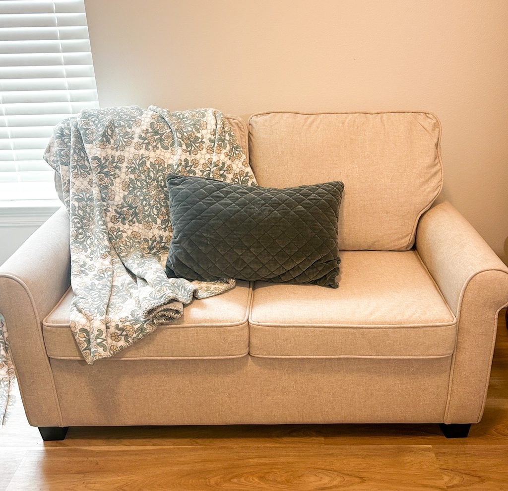 Mainstays pull out couch review